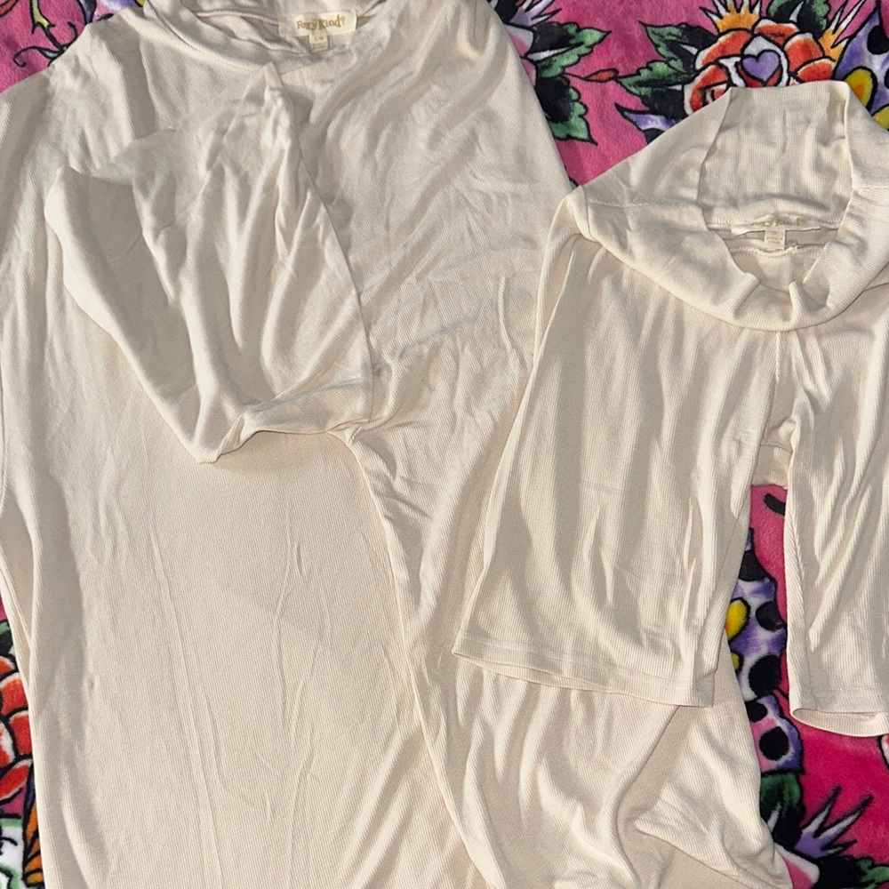 LIKE NEW OATMEAL-THE FOXY KIND- ALL WKND LONG SET S/M TOP & SIZE SMALL SHORTS
